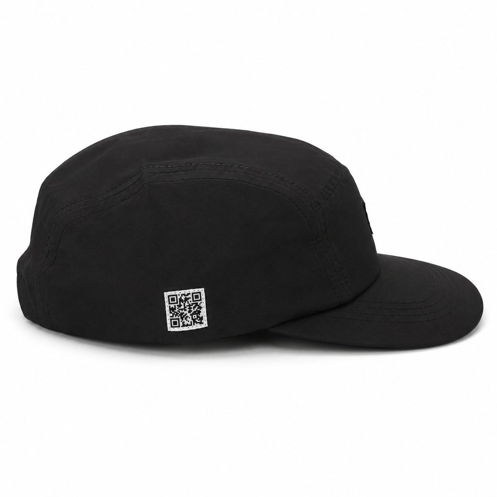 CHK IN. Core Black Cap